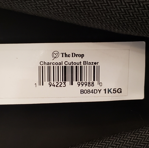 Lucywhims Back Cut-out Blazer - Picture 6 of 9